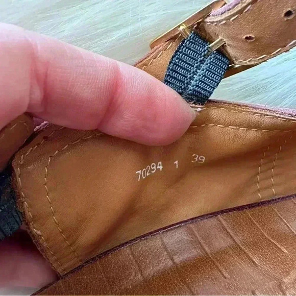 Chie Mihara Leather Heels Shoes Sz 39/ 8.5  Made In Spain - Picture 9 of 12